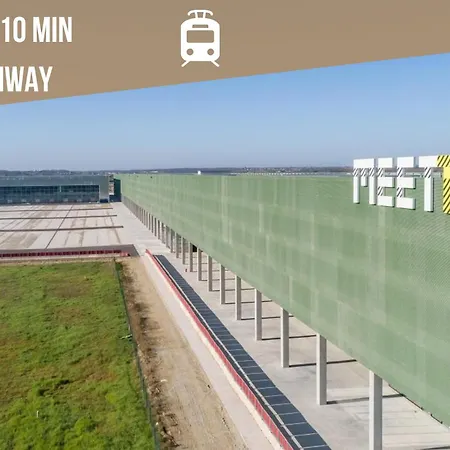 Spacious Parking-tram-airport Lejlighed *